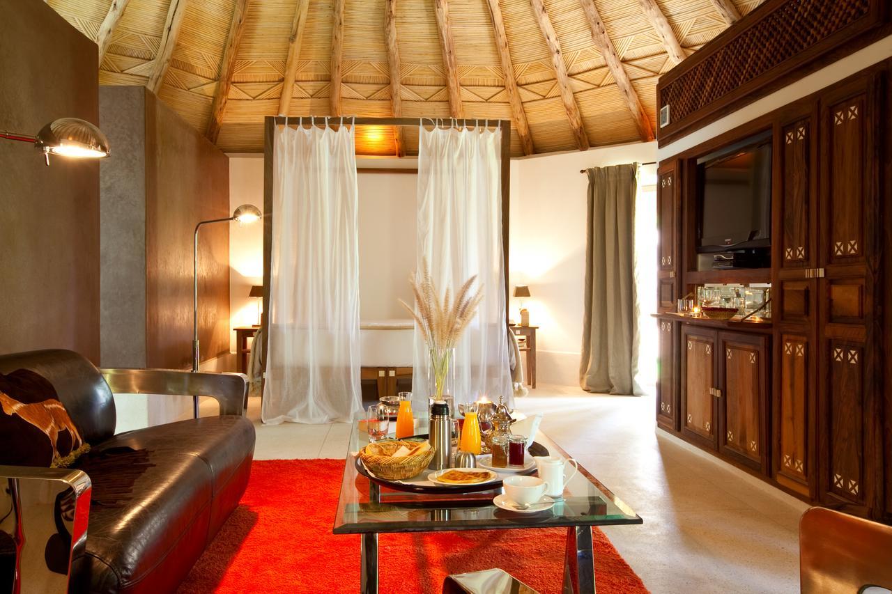 Hotel Les Cinq Djellabas Douar Caïd Layadi 外观 照片