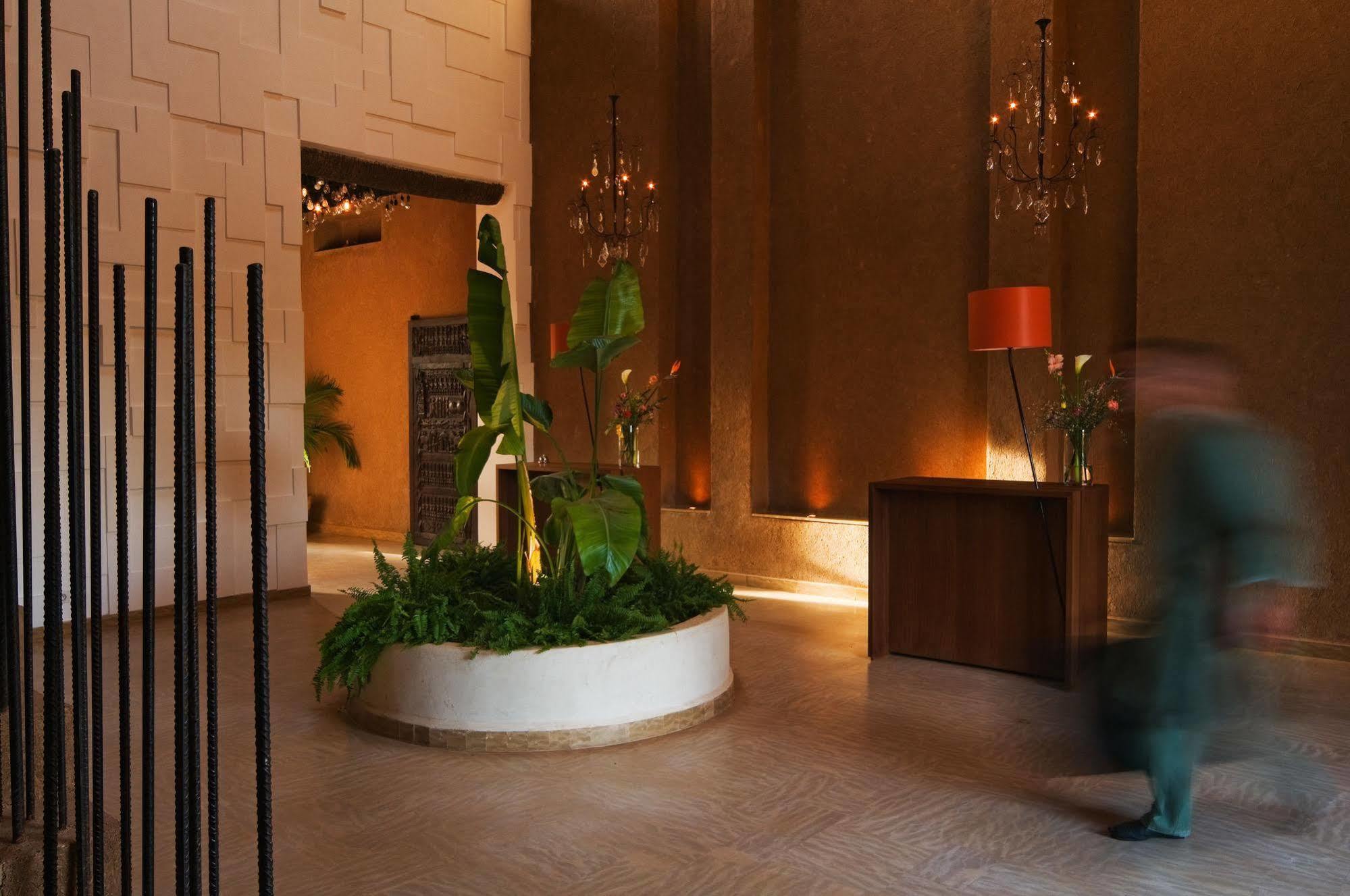 Hotel Les Cinq Djellabas Douar Caïd Layadi 外观 照片